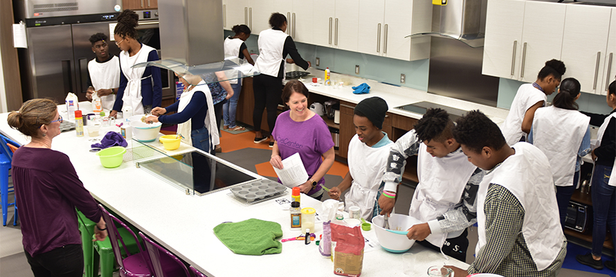 Cookwell Kitchen Programs Poe Center For Health Education In Nc